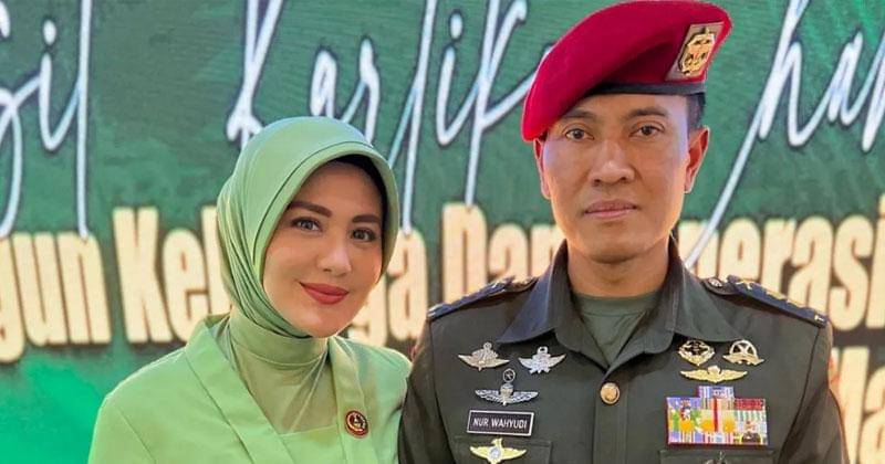 Instagram.com/julianamoechtar